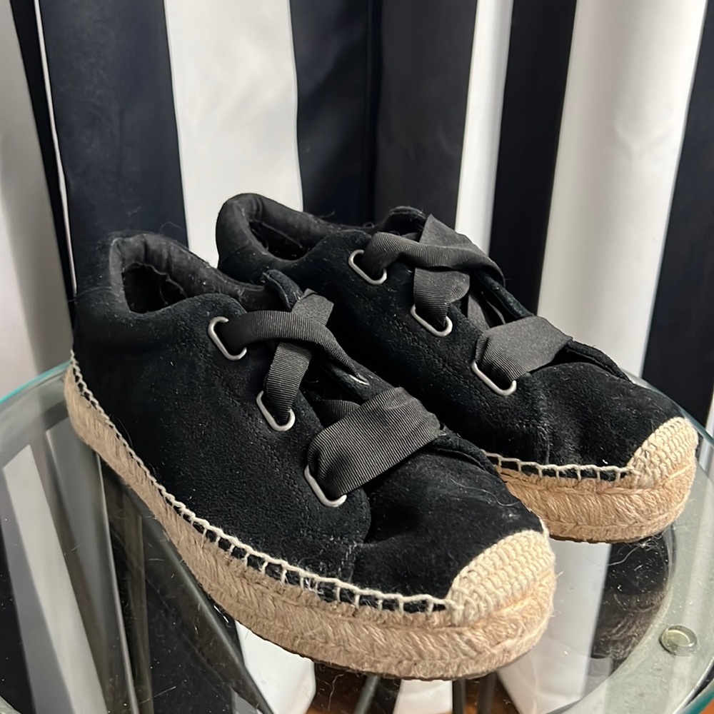 Ugg black shoes
